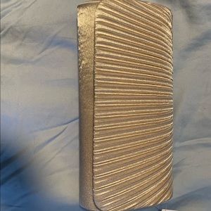 Cream evening/formal clutch